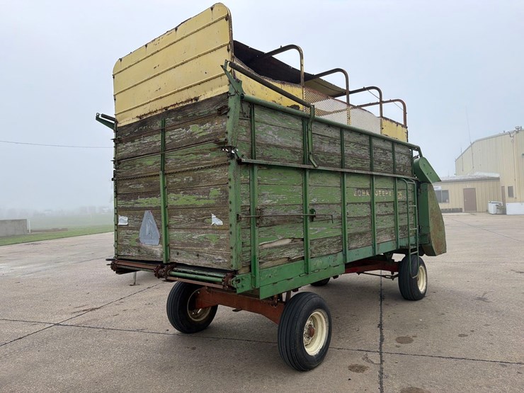 john-deere-125-image-5