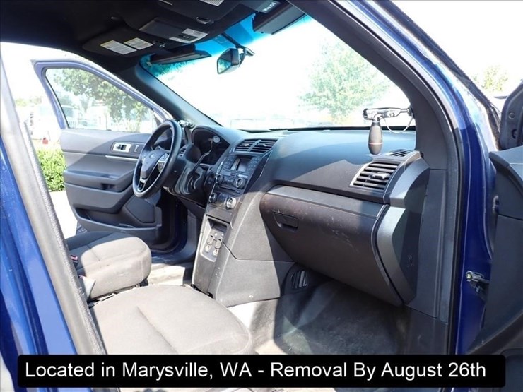 2016-ford-explorer-image-3