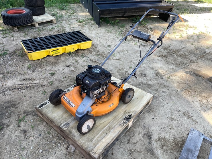 #3587-•-yard-king-performance-push-mower-image-1