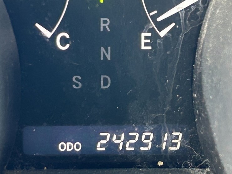 2010-toyota-highlander-image-30