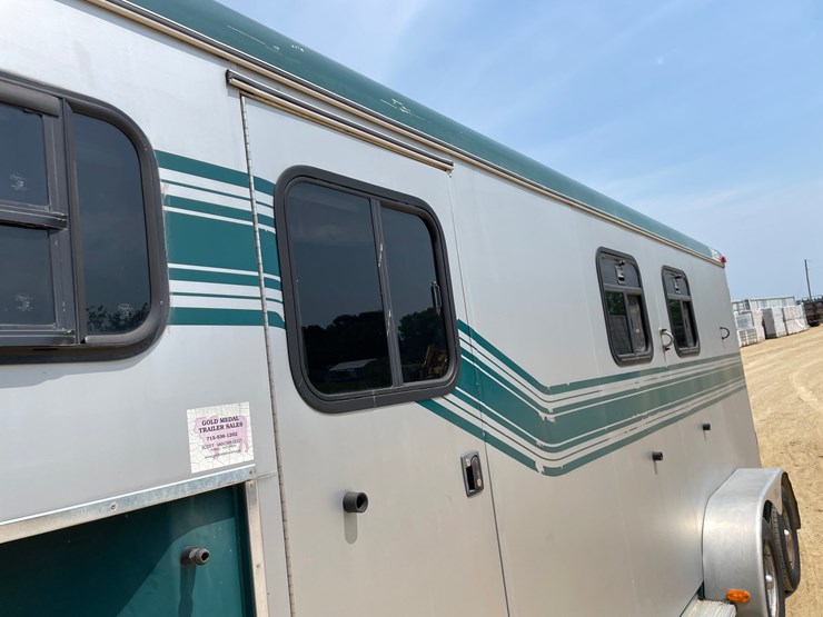#103-•-1998-trailet-2-horse-trailer-with-overnight-package-(has-wi-title)-image-13