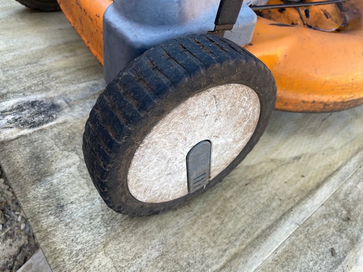 #3587-•-yard-king-performance-push-mower-image-18