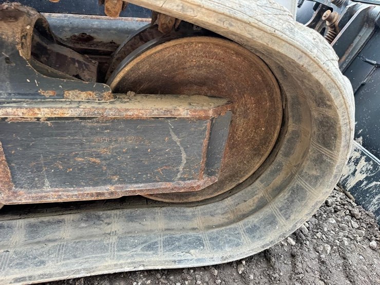 2023-bobcat-t650-image-21