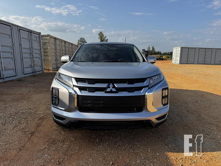 2021-mitsubishi-outlander-image-8
