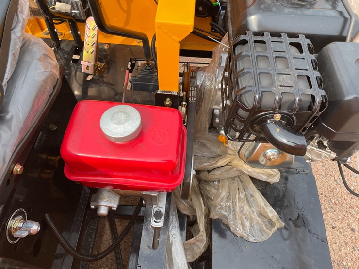 #5625-•-sdlool-j1500-crawler-dumper-with-seat-(mosinee,-wi)-image-12