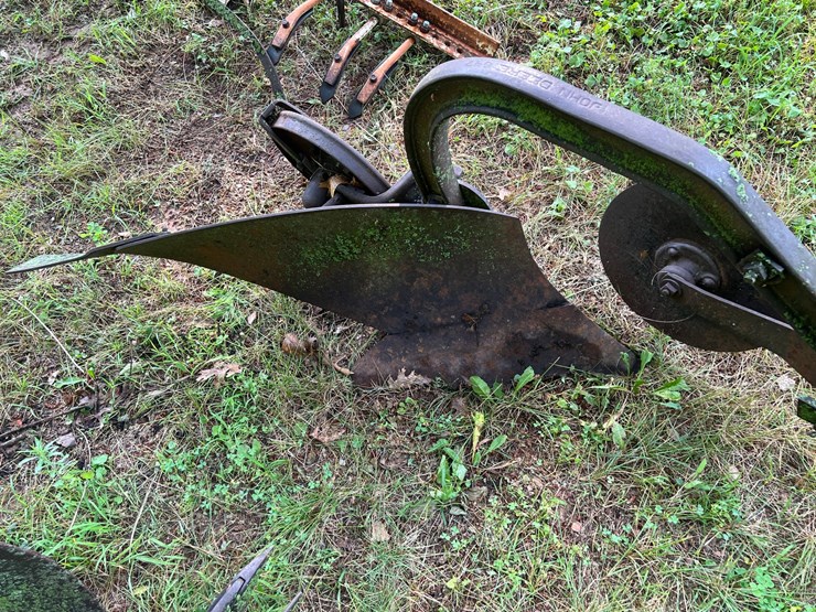 john-deere-647-image-3