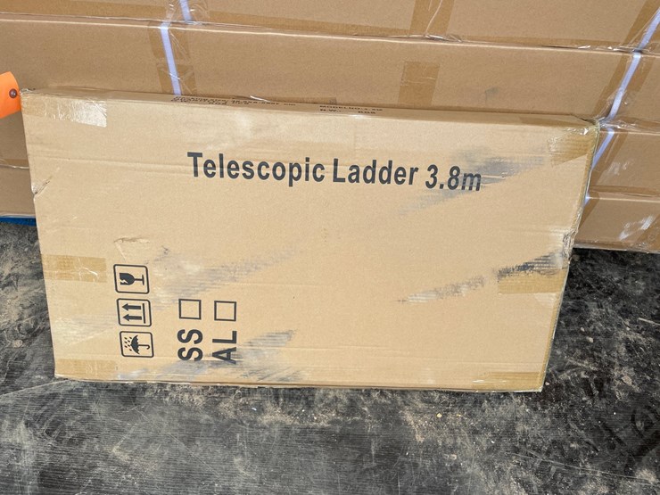 #10607-•-landhonor-12.5'-telescoping-ladder-(mosinee,-wi)-image-4