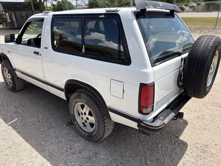 1991-chevrolet-blazer-image-5