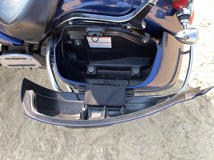 #1216-•-2013-yamaha-v-star-1300cc-motorcycle-(has-wi-title)-image-38