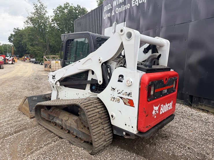 2019-bobcat-t770-image-2