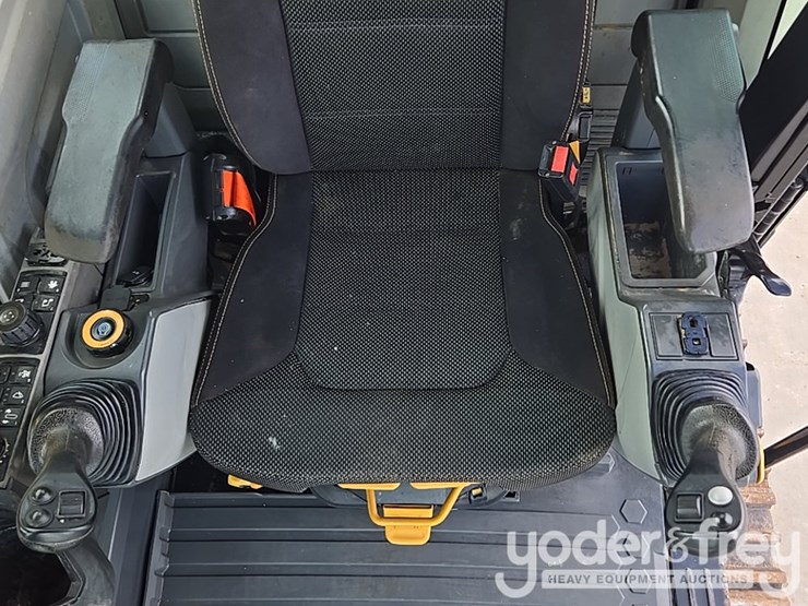 2019-caterpillar-336-image-72