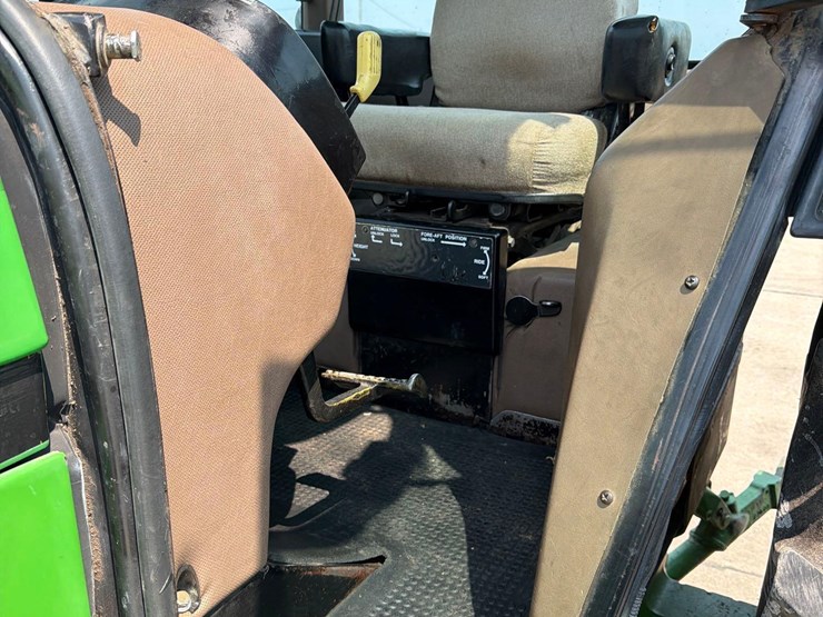 john-deere-4450-image-33