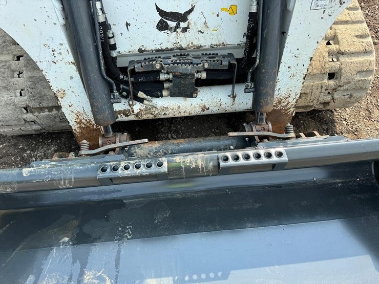 2023-bobcat-t650-image-11