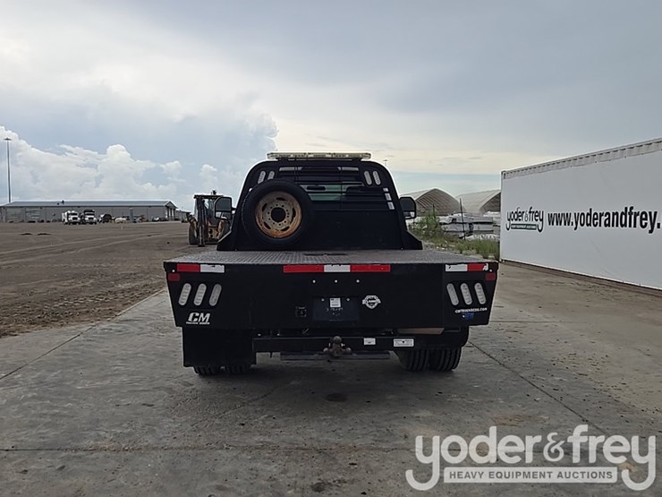 2017-ford-f550-image-4