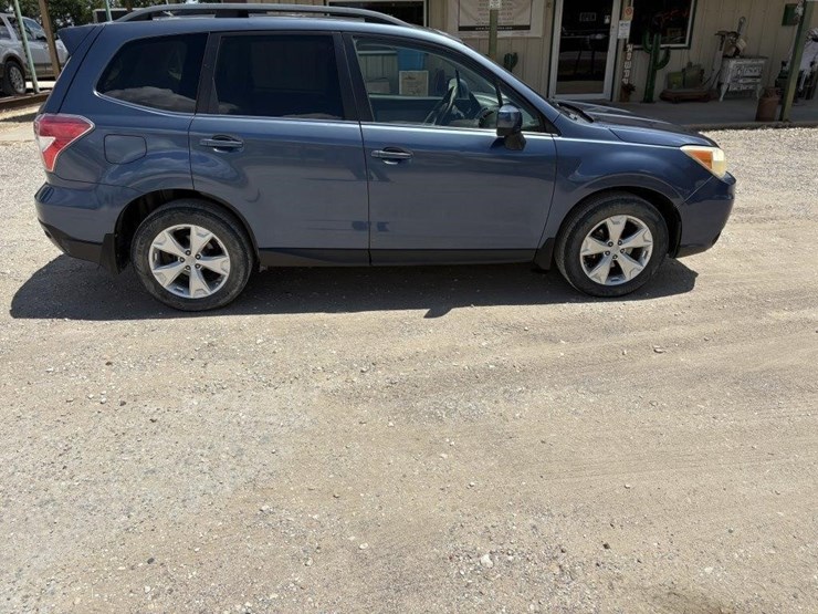 2014-subaru-forester-image-2