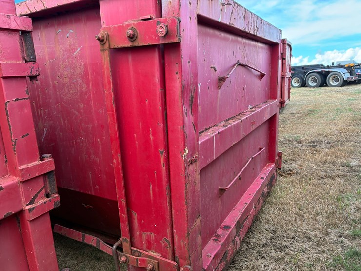 #3710-•-30-yard-hook-dumpster-image-2