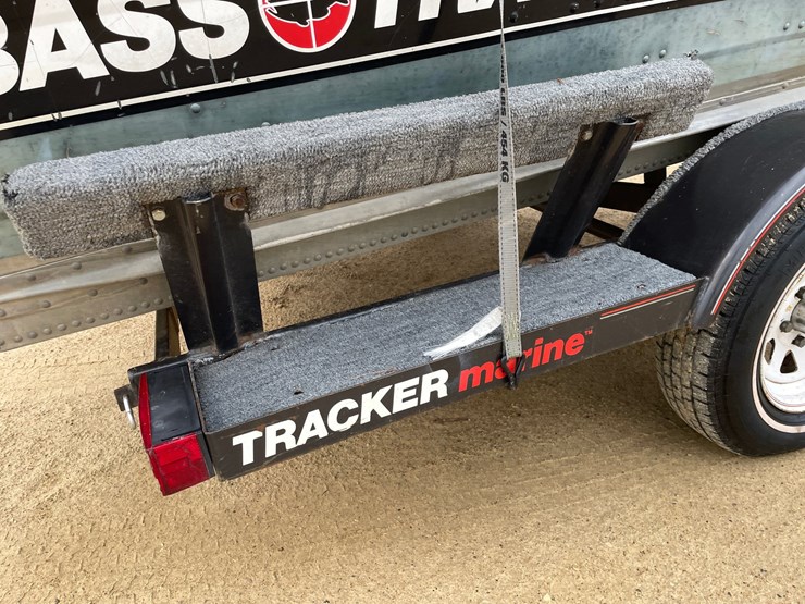 #1221-•-1987-16'-bass-tracker-aluminum-boat-(has-wi-title)-image-81