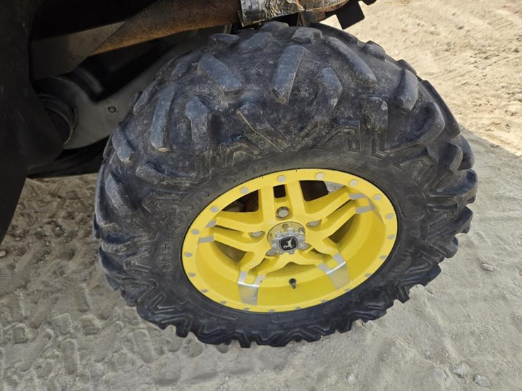 2018-john-deere-gator-xuv-835m-image-4
