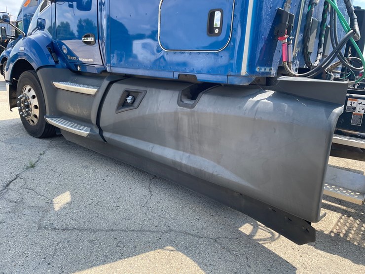 2020-kenworth-t680-image-14