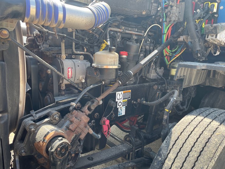 2020-kenworth-t680-image-27