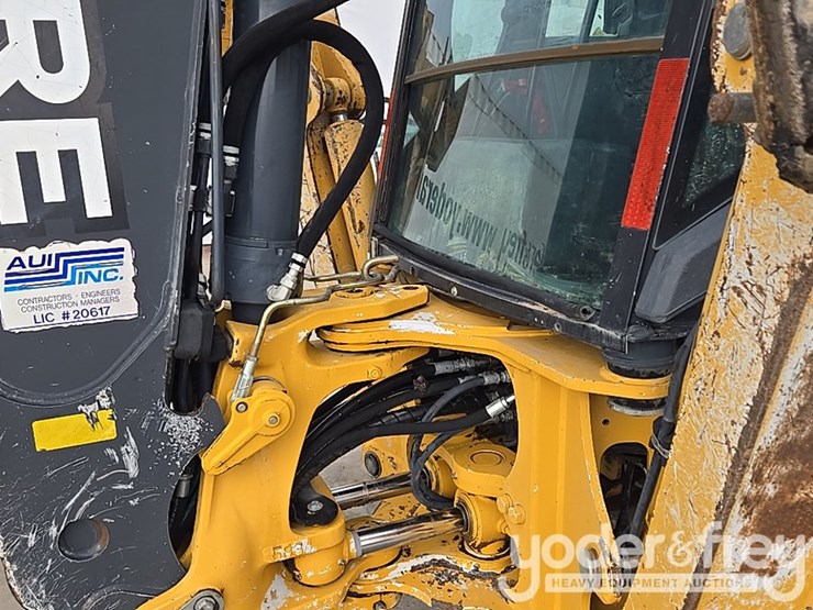 2014-deere-310sk-image-34