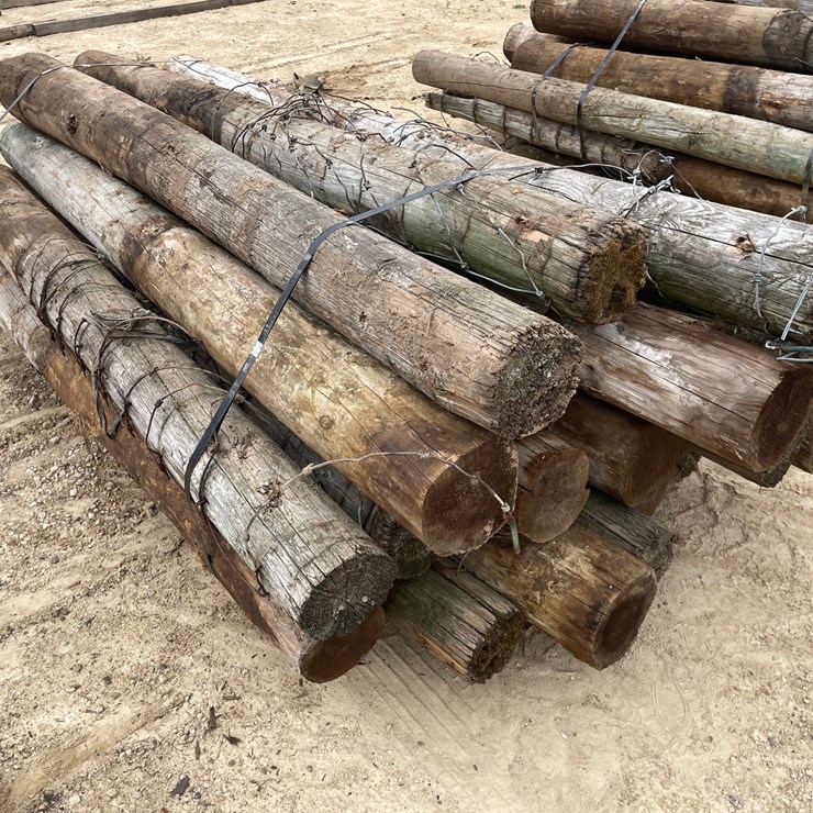 #3618 • Bundle of Used Round Posts