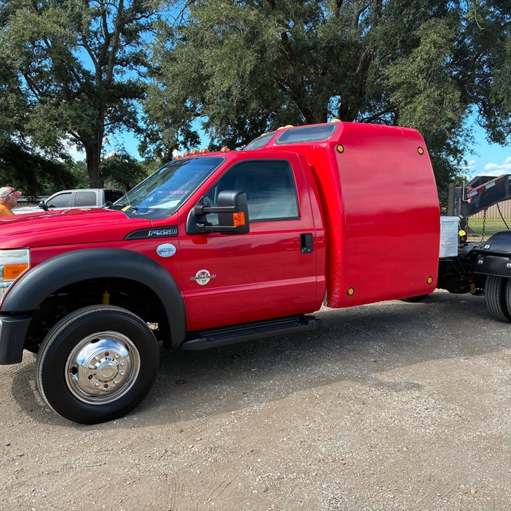 2015 FORD F550