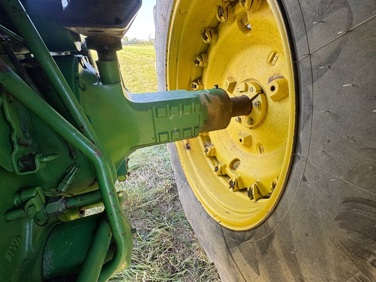 john-deere-4850-image-33
