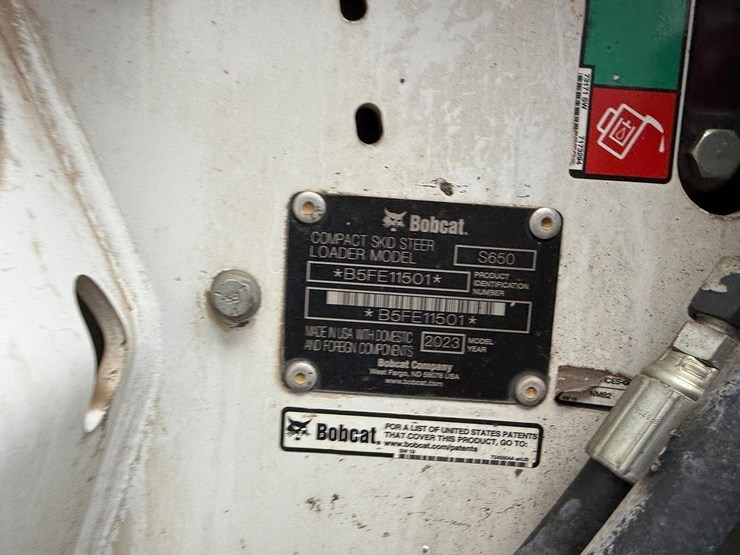 2023-bobcat-s650-image-25