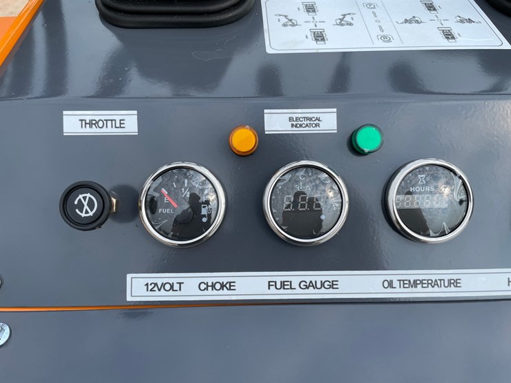 #5633-•-landhonor-mini-skid-steer-loader-me380r2-(mosinee,-wi)-image-9