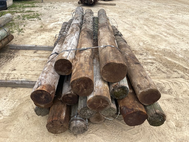 #3618-•-bundle-of-used-round-posts-image-9