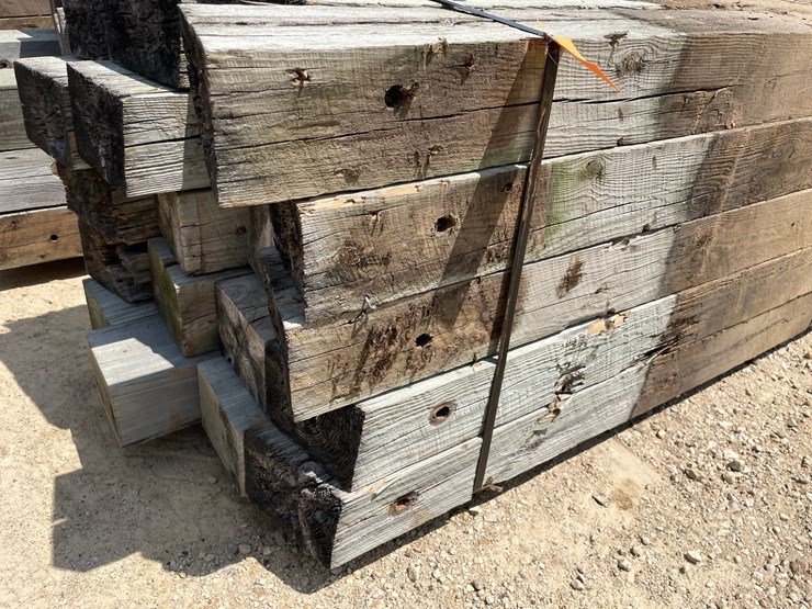 #3597-•-bundle-of-used-guard-rail-posts-image-9