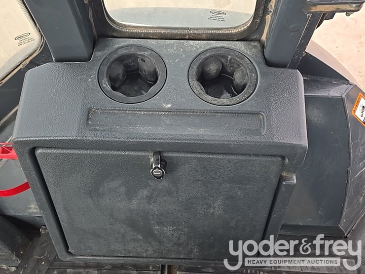 2014-deere-310sk-image-62