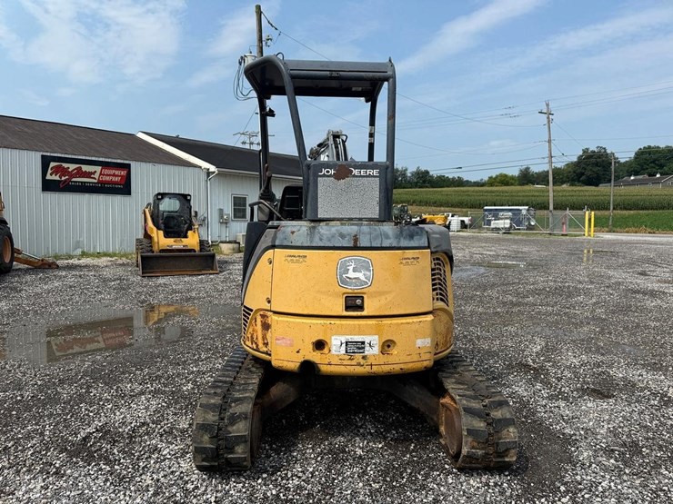 deere-35d-image-3
