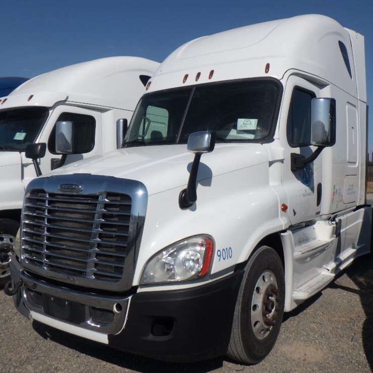 2016 FREIGHTLINER CASCADIA 125