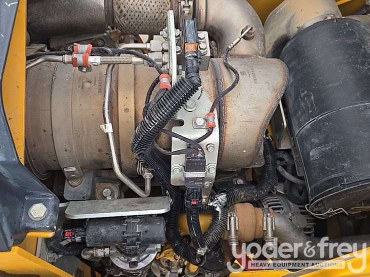 2014-deere-310sk-image-52