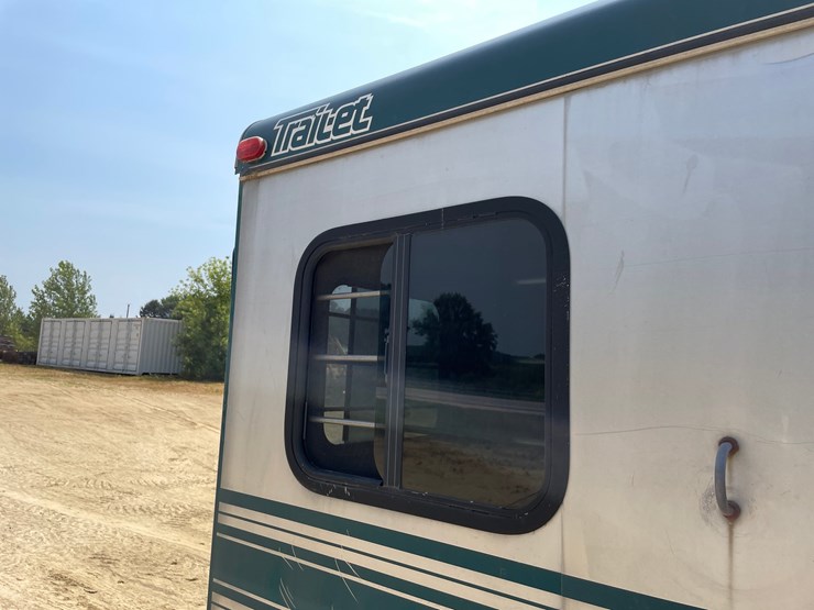 #103-•-1998-trailet-2-horse-trailer-with-overnight-package-(has-wi-title)-image-25