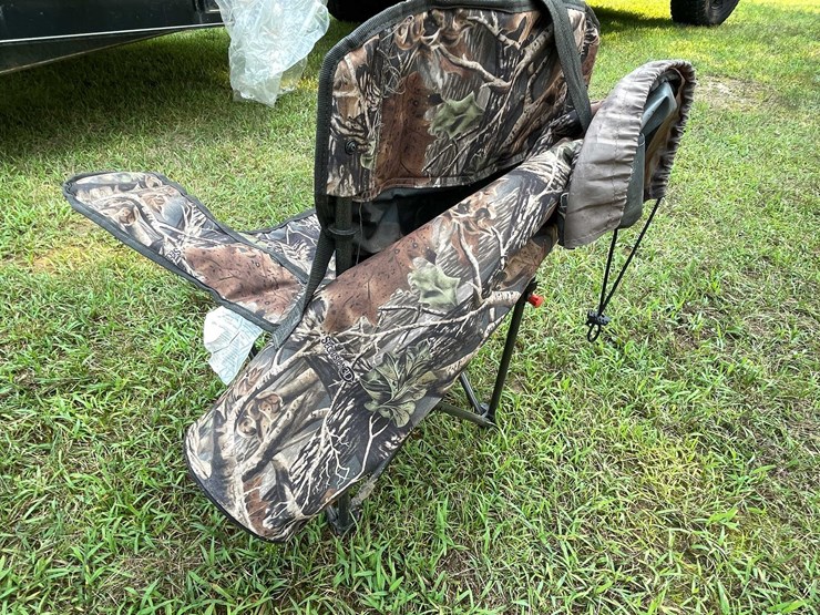 #5728-•-(2)-lawn-chairs-image-6