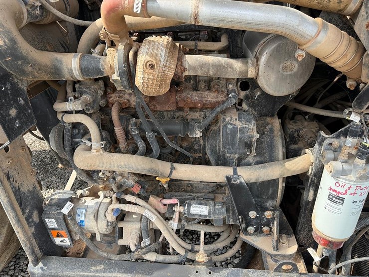 2022-bobcat-tl619-image-12