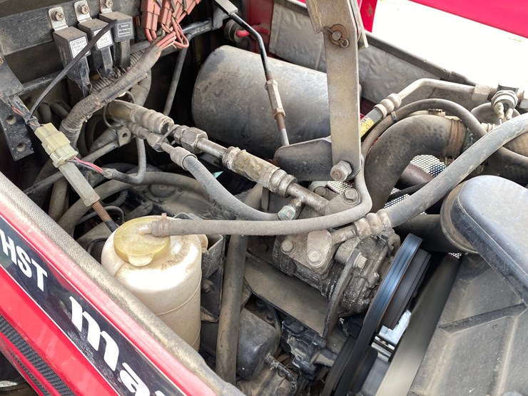 2012-mahindra-6010-image-12