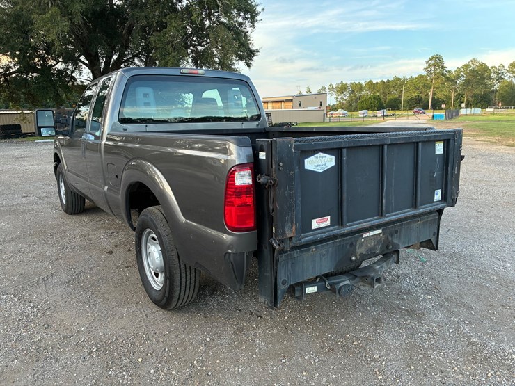 2010-ford-f250-image-4