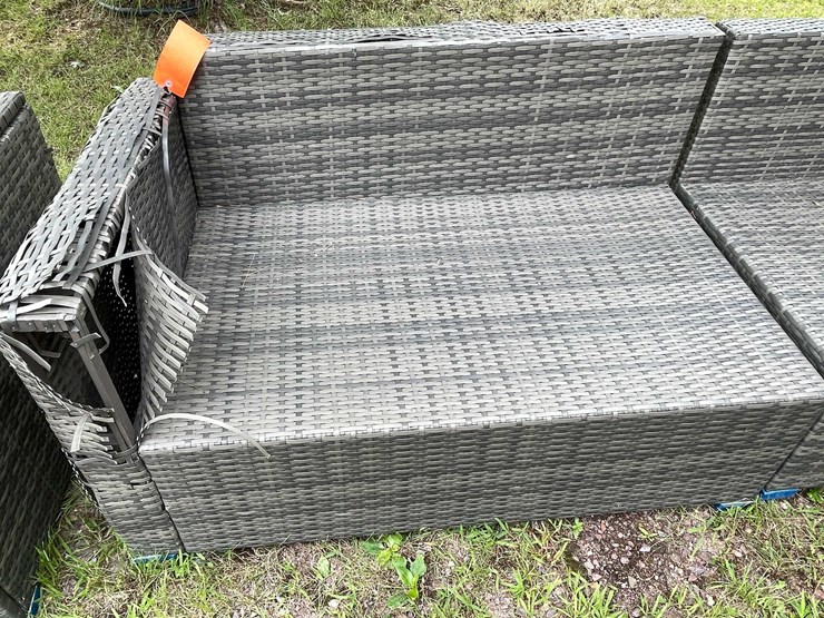 #5746-•-outdoor-furniture-image-4