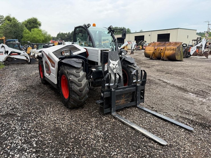 2022-bobcat-tl619-image-6