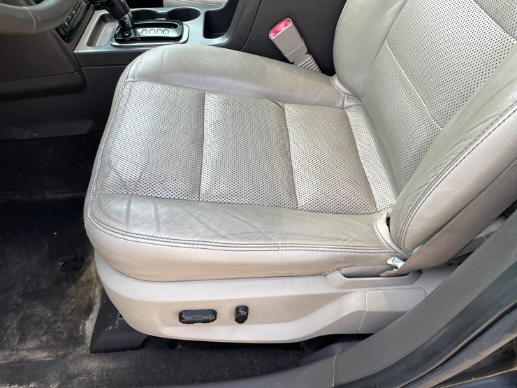 2008-ford-taurus-x-image-36