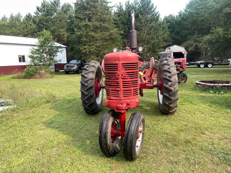 #5700-•-1947-mccormick-farmall-international-harvester-image-2