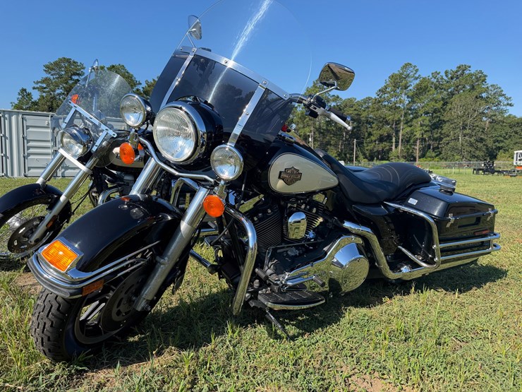 #109-•-1998-harley-davidson-flhpi-motorcycle-image-1