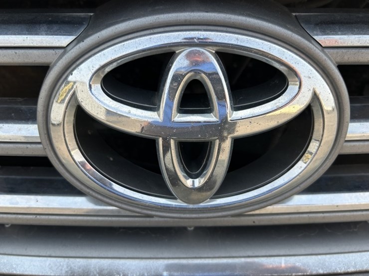 2010-toyota-highlander-image-14