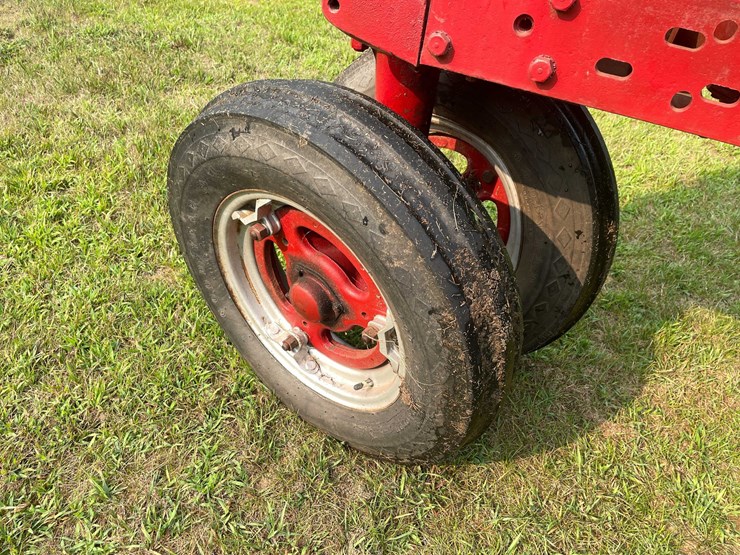 #5700-•-1947-mccormick-farmall-international-harvester-image-23