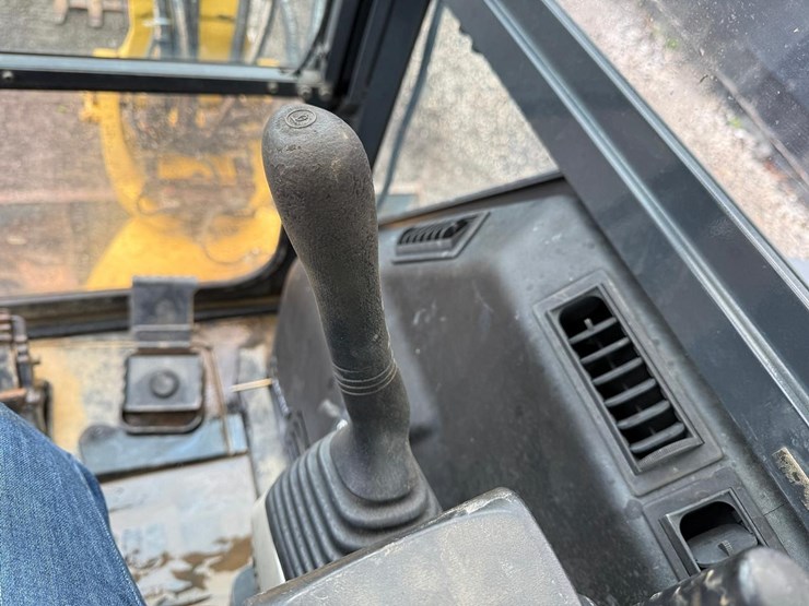 2005-komatsu-pc50mr-2-image-20