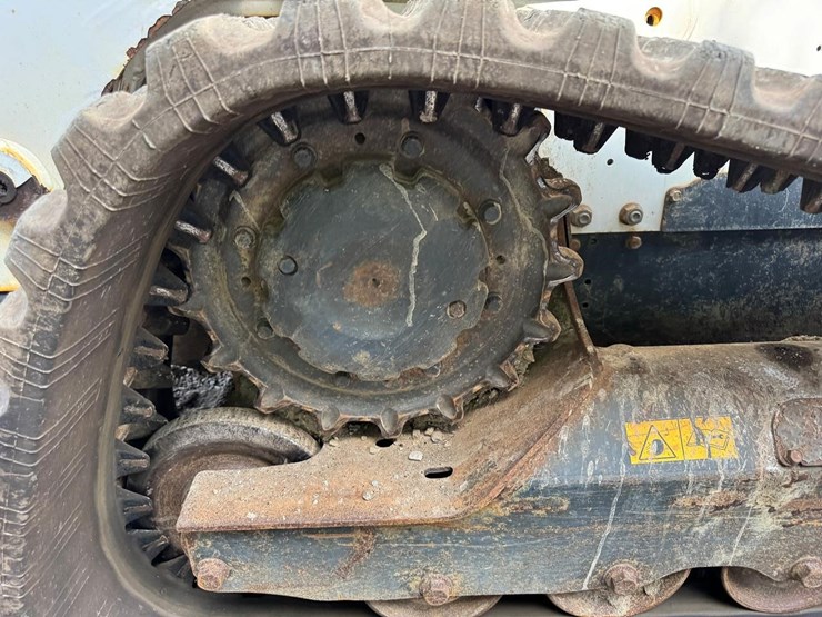 2023-bobcat-t770-image-20